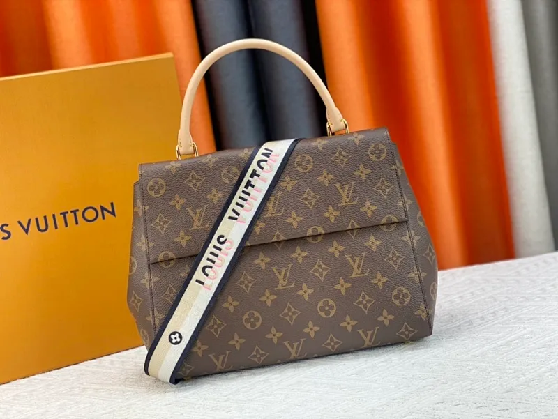 All Categories Official Website "Brand Women's Bags" Women's Bags 💙 LV 2023 New LV Crossbody Bag