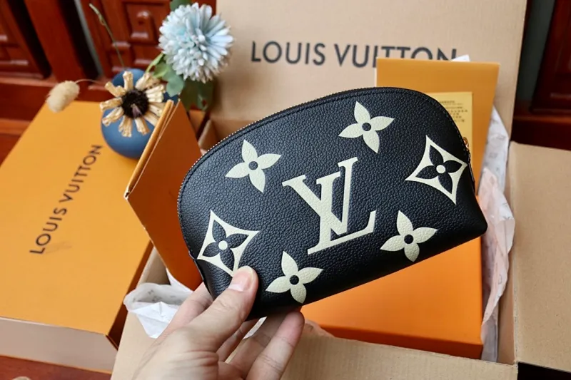 All Categories Official Website "Brand Women's Bags" Women's Bags 💙 LV 2024 New LV Cosmetic Bag