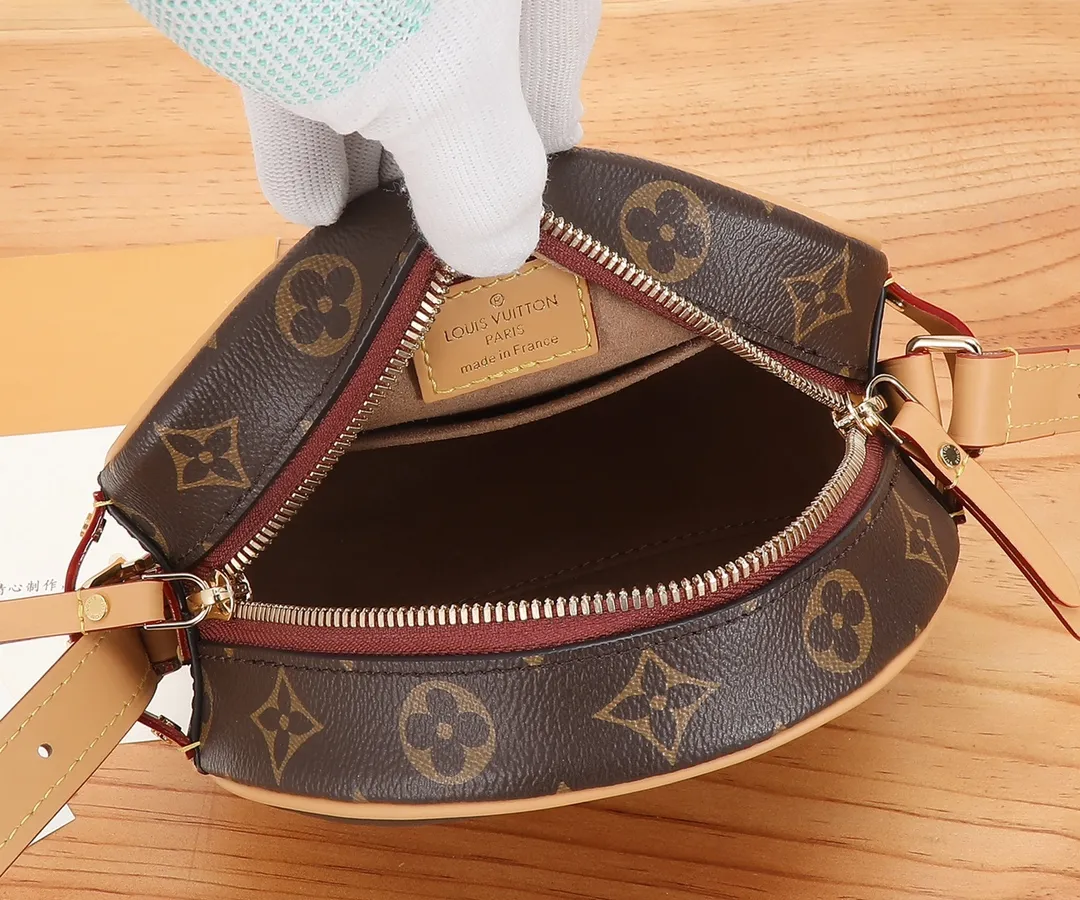 All Categories Official Website "Brand Women's Bags" Women's Bags 💙 LV LV 2026 New Crossbody Shoulder Bag