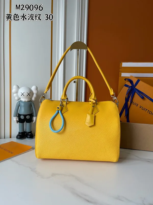 All Categories Official Website "Brand Women's Bags" Women's Bags 💙 LV LV 2026 New Crossbody Shoulder Bag