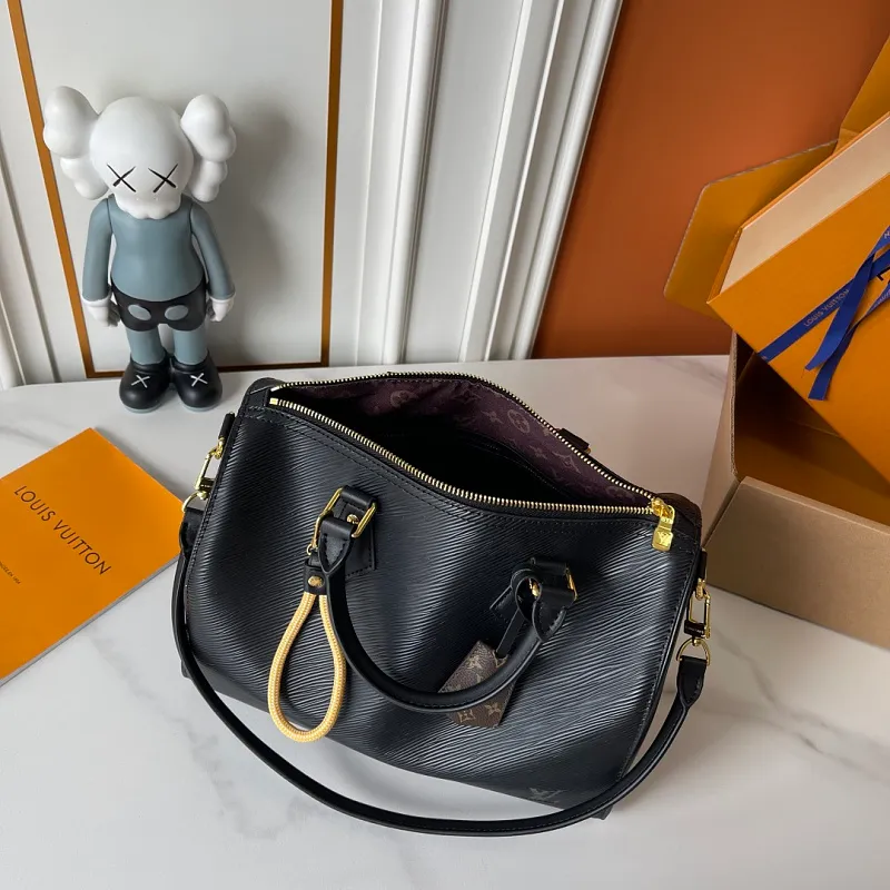 All Categories Official Website "Brand Women's Bags" Women's Bags 💙 LV LV 2026 New Crossbody Shoulder Bag