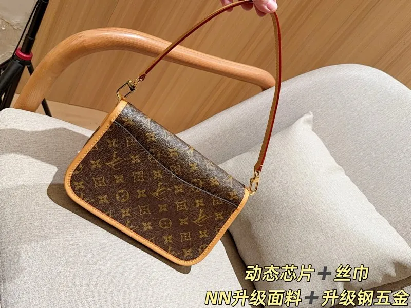All categories Official website "Brand Women's Bags" Women's Bags 💙 LV 2025 new LV armpit bag