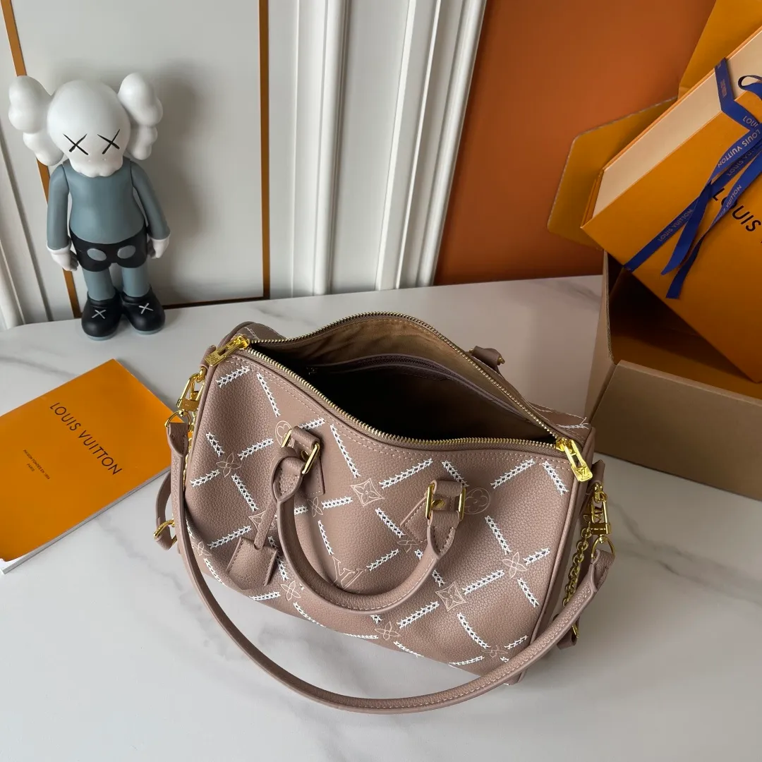 All Categories Official Website "Brand Women's Bags" Women's Bags 💙 LV LV 2026 New Crossbody Shoulder Bag