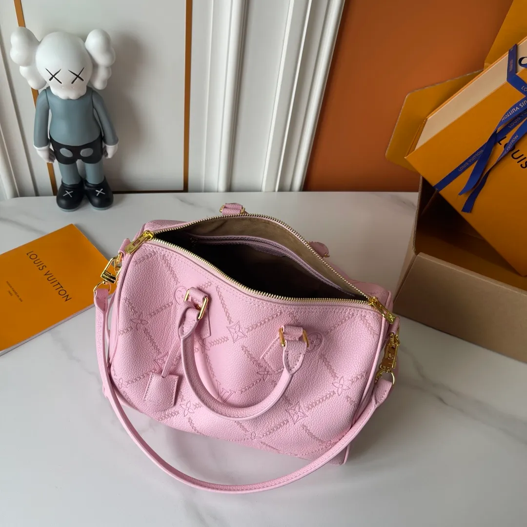 All Categories Official Website "Brand Women's Bags" Women's Bags 💙 LV LV 2026 New Crossbody Shoulder Bag