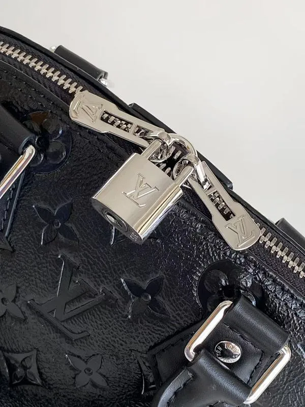 All Categories Official Website "Brand Women's Bags" Women's Bags 💙 LV 2026 New LV Crossbody Bag