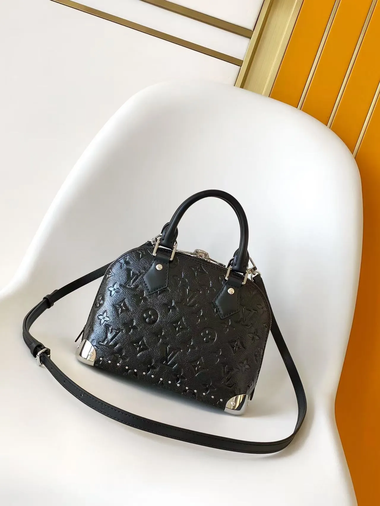 All Categories Official Website "Brand Women's Bags" Women's Bags 💙 LV 2026 New LV Crossbody Bag