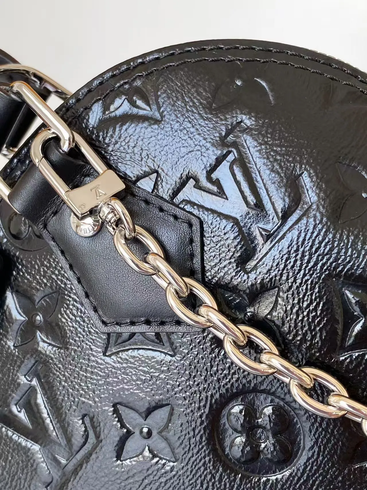 All Categories Official Website "Brand Women's Bags" Women's Bags 💙 LV 2026 New LV Crossbody Bag