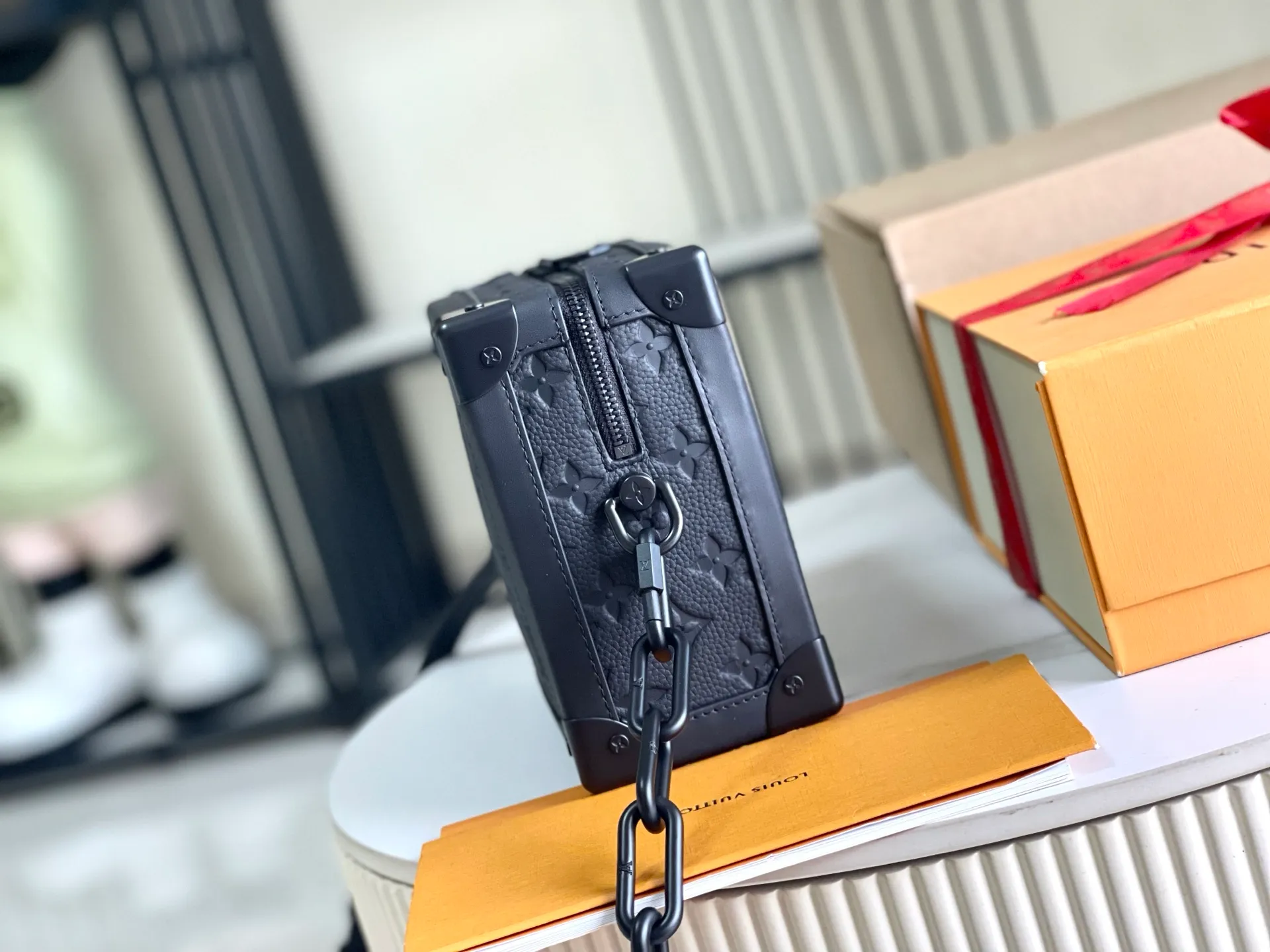 All categories 💚 Authentic bags 💚 LV 2026 new LV top replica clutch bag