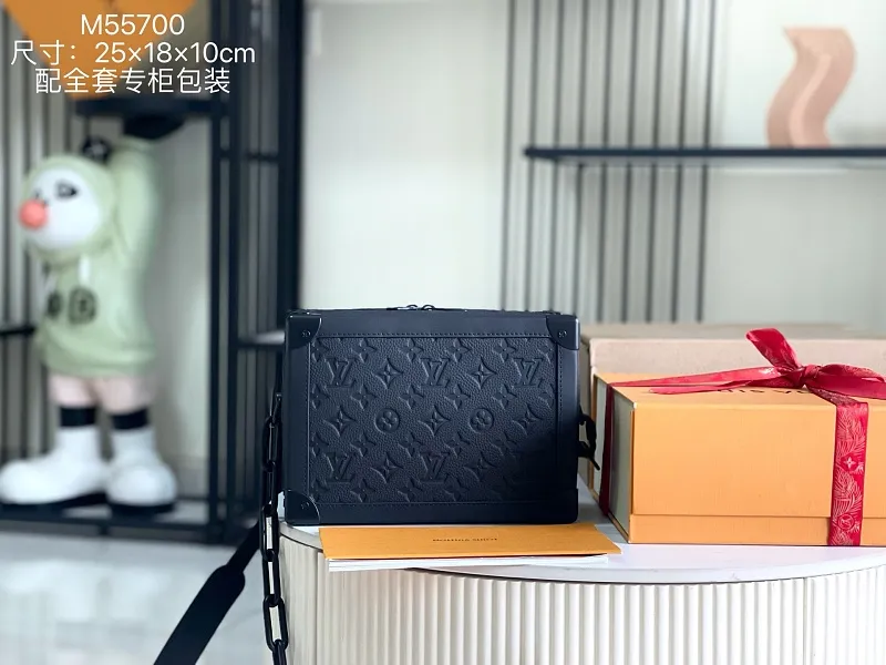 All categories 💚 Authentic bags 💚 LV 2026 new LV top replica clutch bag