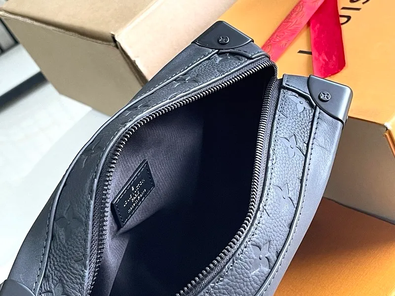 All categories 💚 Authentic bags 💚 LV 2026 new LV top replica clutch bag
