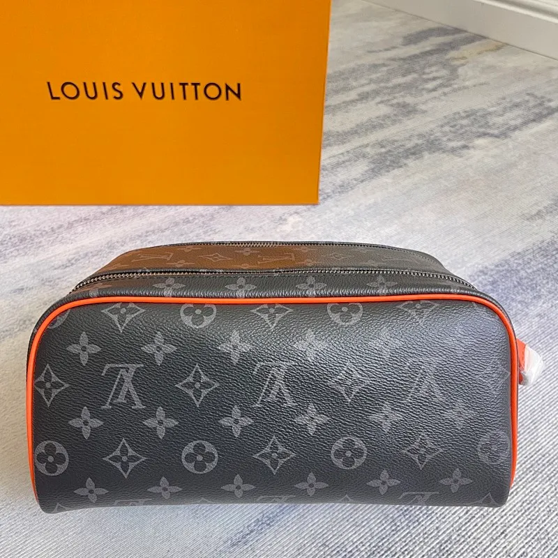 All categories Official website "Brand Women's Bags" Women's Bags 💙 LV 2025 new LV toiletry bag