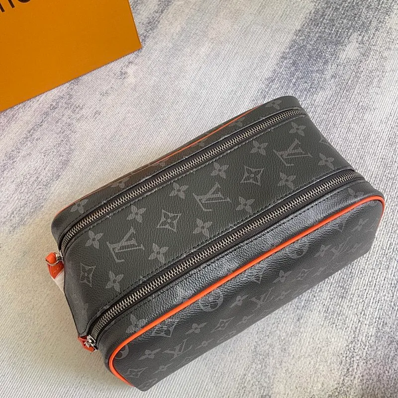 All categories Official website "Brand Women's Bags" Women's Bags 💙 LV 2025 new LV toiletry bag
