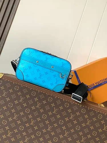 All Categories Official Website "Brand Women's Bags" Women's Bags 💙 LV 2026 New LV Crossbody Bag