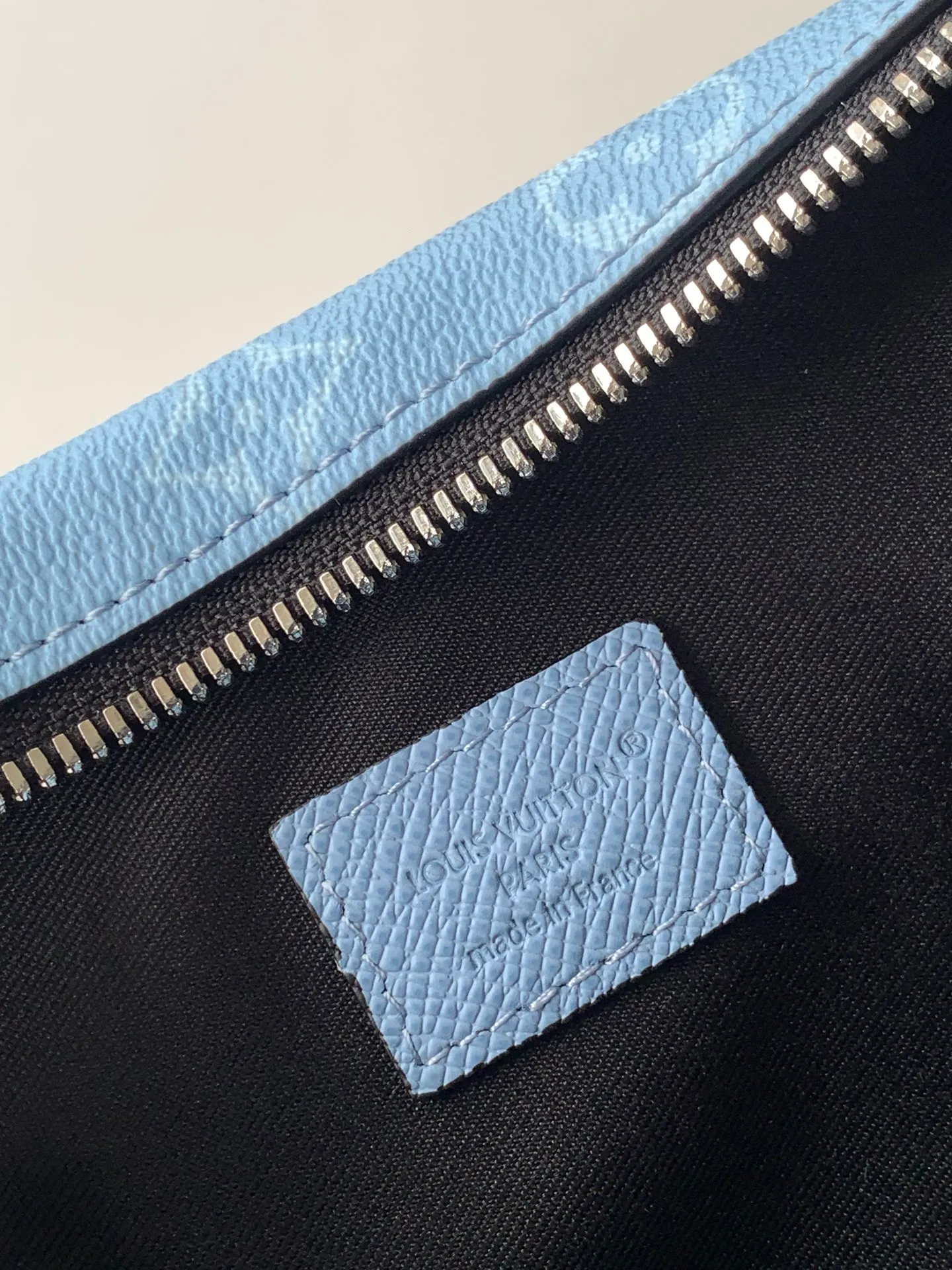 All Categories Official Website "Brand Women's Bags" Women's Bags 💙 LV 2026 New LV Crossbody Bag