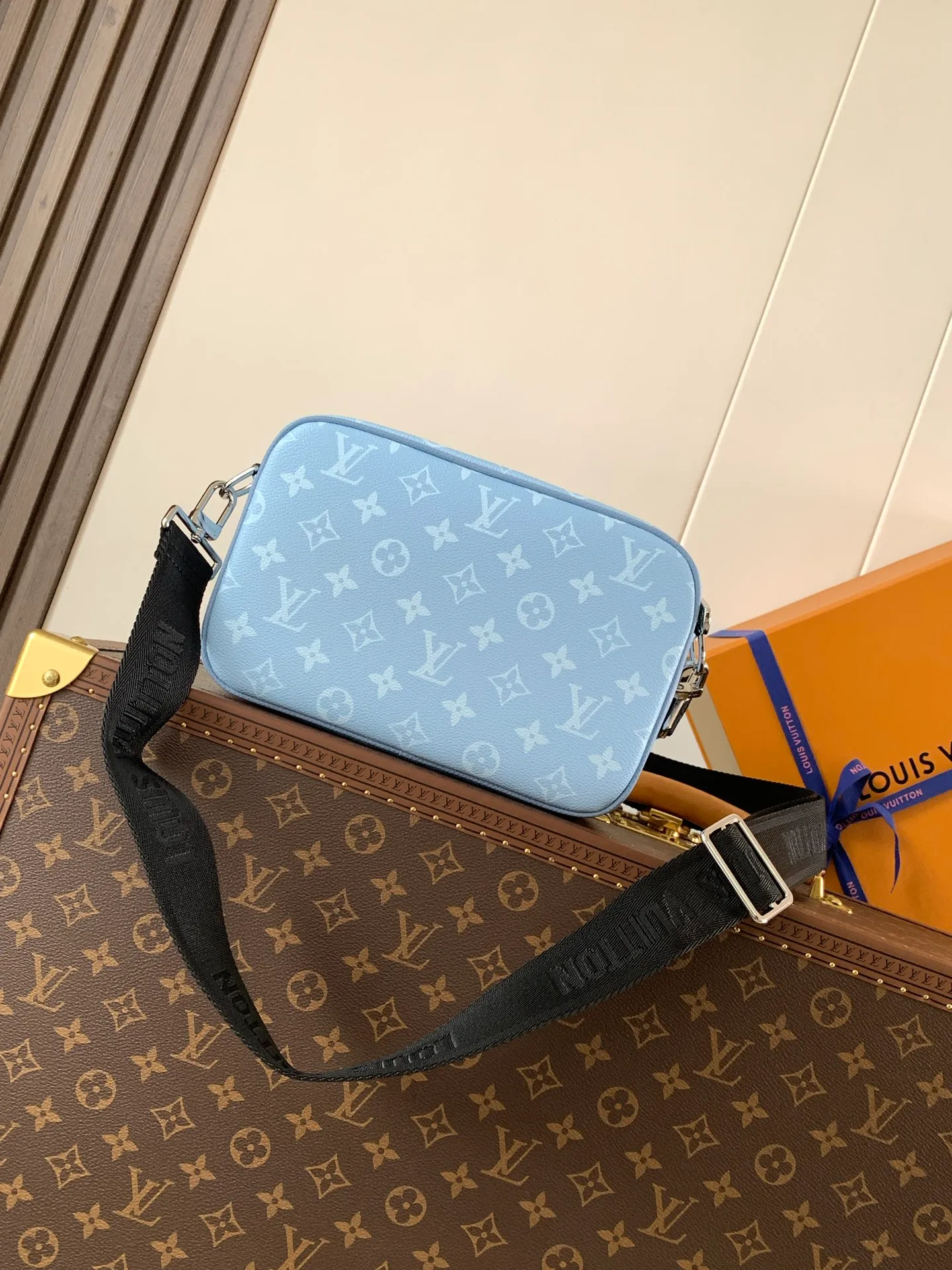 All Categories Official Website "Brand Women's Bags" Women's Bags 💙 LV 2026 New LV Crossbody Bag
