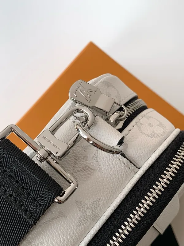All Categories Official Website "Brand Women's Bags" Women's Bags 💙 LV 2026 New LV Crossbody Bag