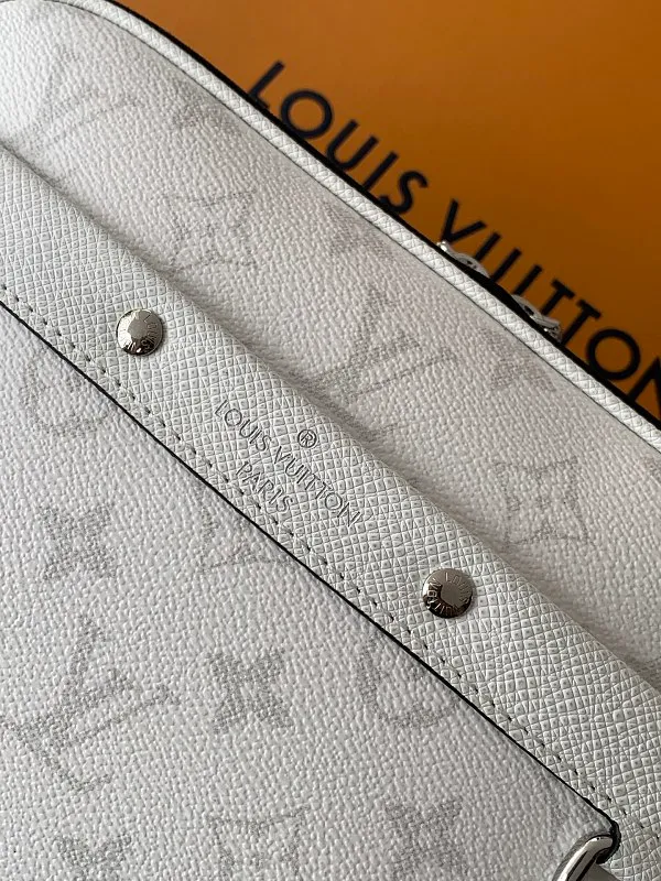 All Categories Official Website "Brand Women's Bags" Women's Bags 💙 LV 2026 New LV Crossbody Bag