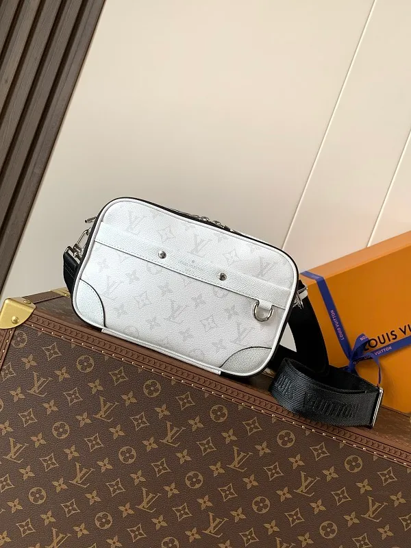 All Categories Official Website "Brand Women's Bags" Women's Bags 💙 LV 2026 New LV Crossbody Bag