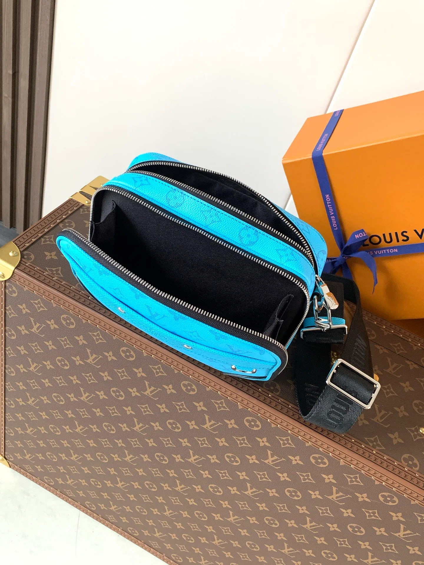All Categories Official Website "Brand Women's Bags" Women's Bags 💙 LV 2026 New LV Crossbody Bag