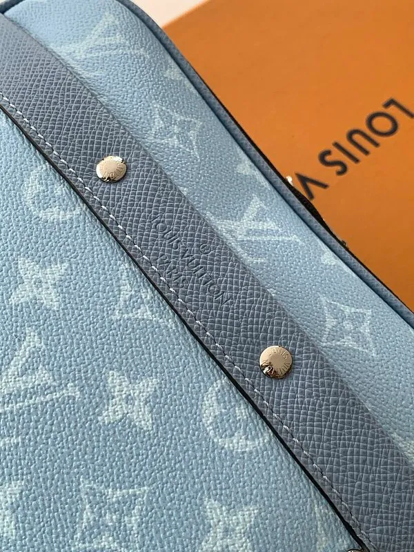 All Categories Official Website "Brand Women's Bags" Women's Bags 💙 LV 2026 New LV Crossbody Bag