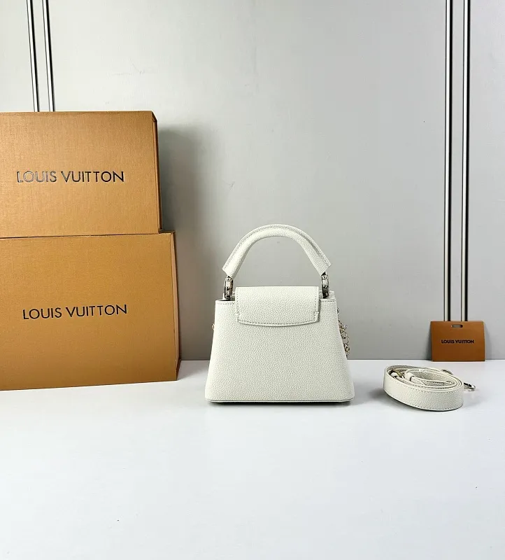 All Categories Official Website "Brand Women's Bags" Women's Bags 💙 LV LV 2026 New Crossbody Shoulder Bag