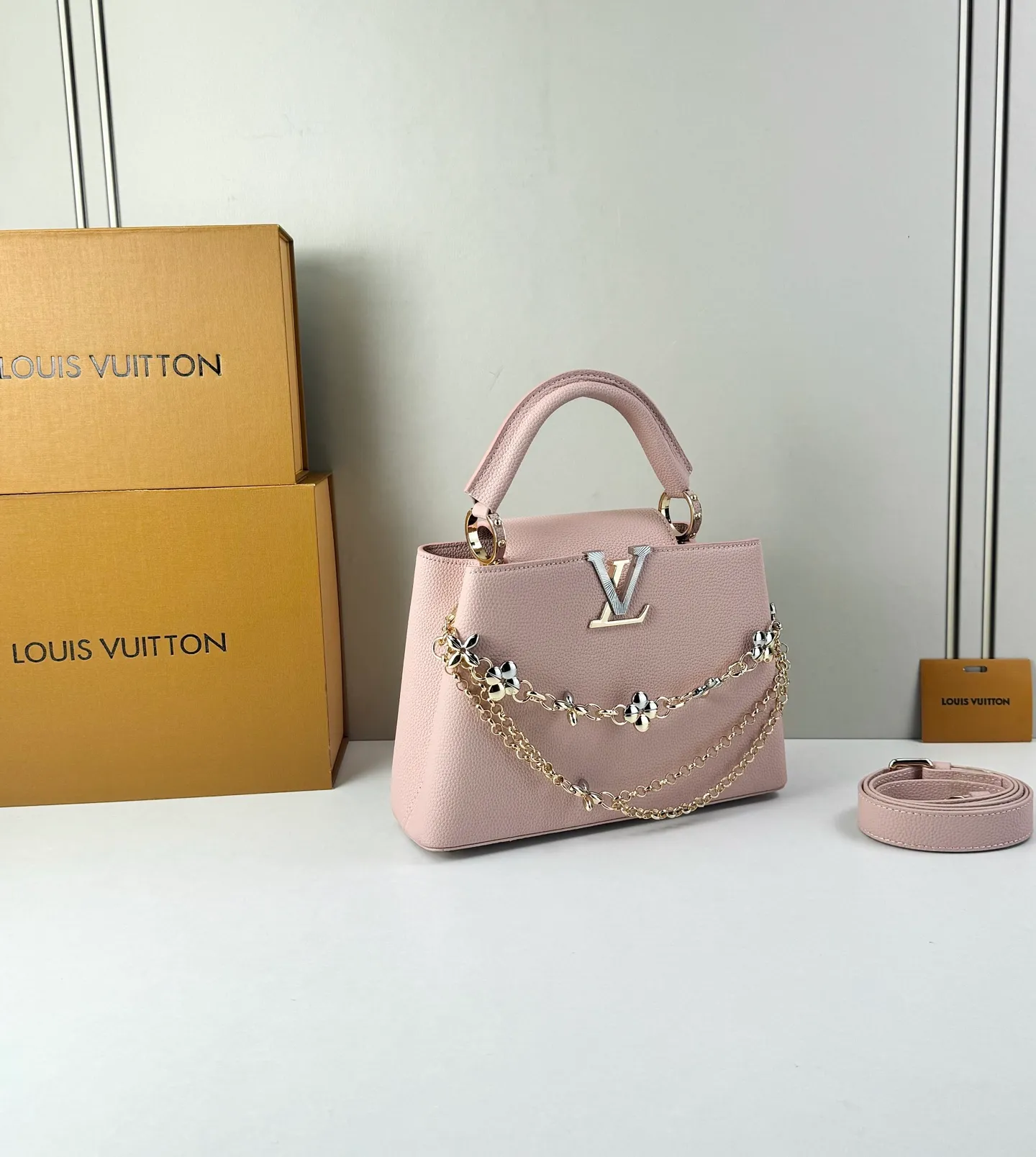 All Categories Official Website "Brand Women's Bags" Women's Bags 💙 LV LV 2026 New Crossbody Shoulder Bag