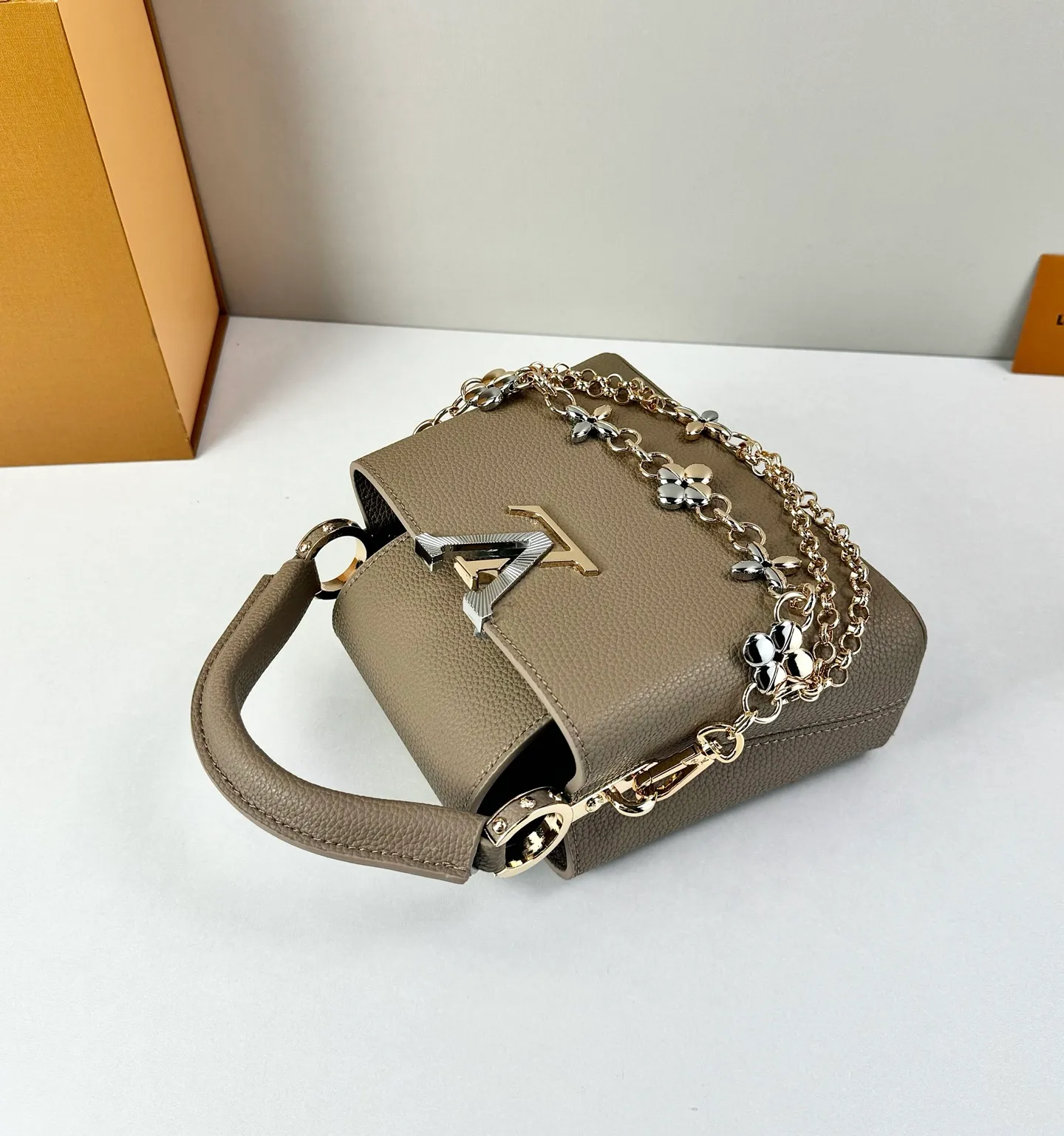 All Categories Official Website "Brand Women's Bags" Women's Bags 💙 LV LV 2026 New Crossbody Shoulder Bag