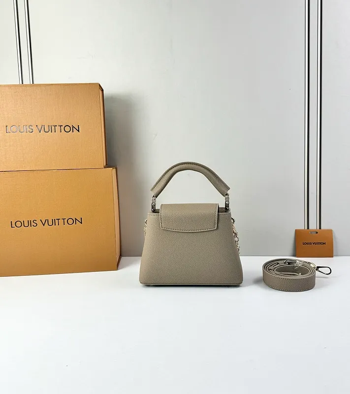 All Categories Official Website "Brand Women's Bags" Women's Bags 💙 LV LV 2026 New Crossbody Shoulder Bag