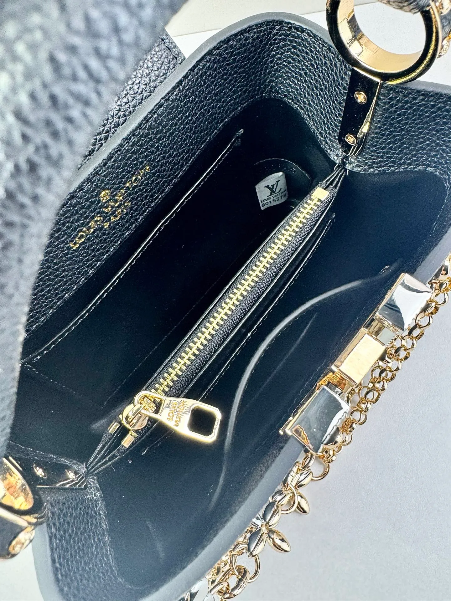 All Categories Official Website "Brand Women's Bags" Women's Bags 💙 LV LV 2026 New Crossbody Shoulder Bag