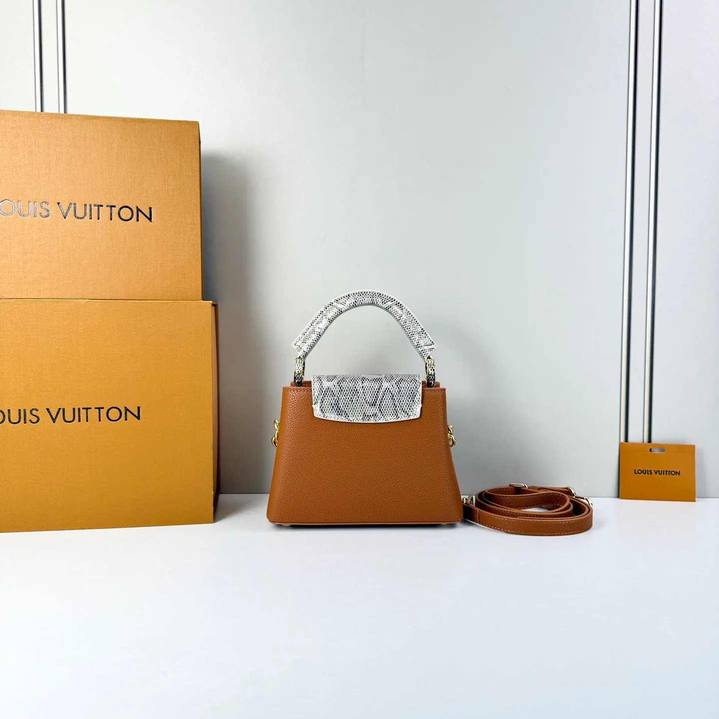 All Categories Official Website "Brand Women's Bags" Women's Bags 💙 LV LV 2026 New Crossbody Shoulder Bag
