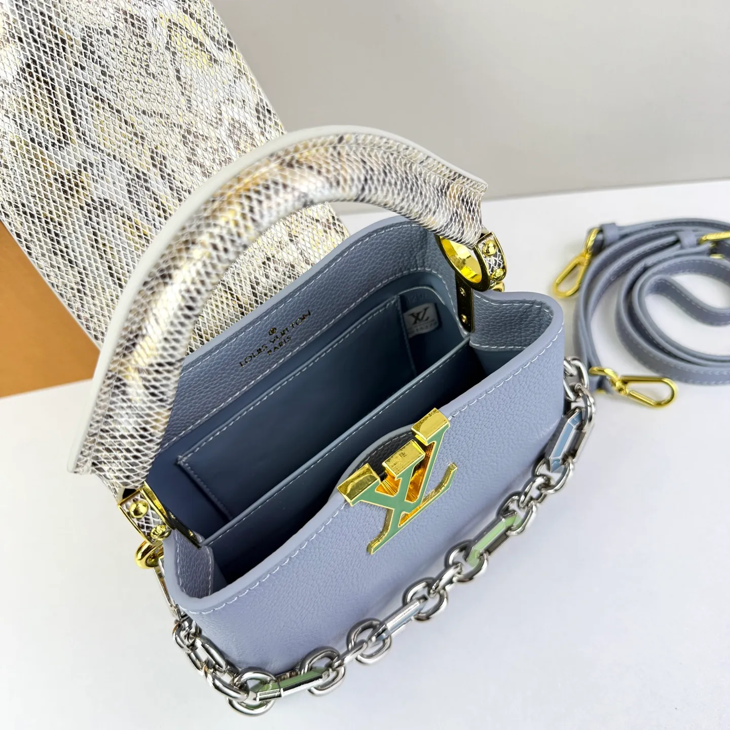 All Categories Official Website "Brand Women's Bags" Women's Bags 💙 LV LV 2026 New Crossbody Shoulder Bag