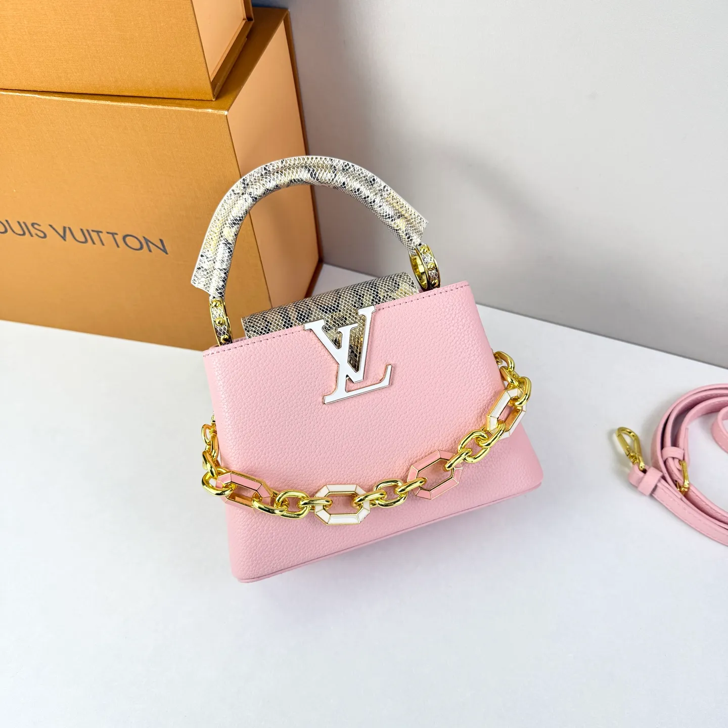 All Categories Official Website "Brand Women's Bags" Women's Bags 💙 LV LV 2026 New Crossbody Shoulder Bag