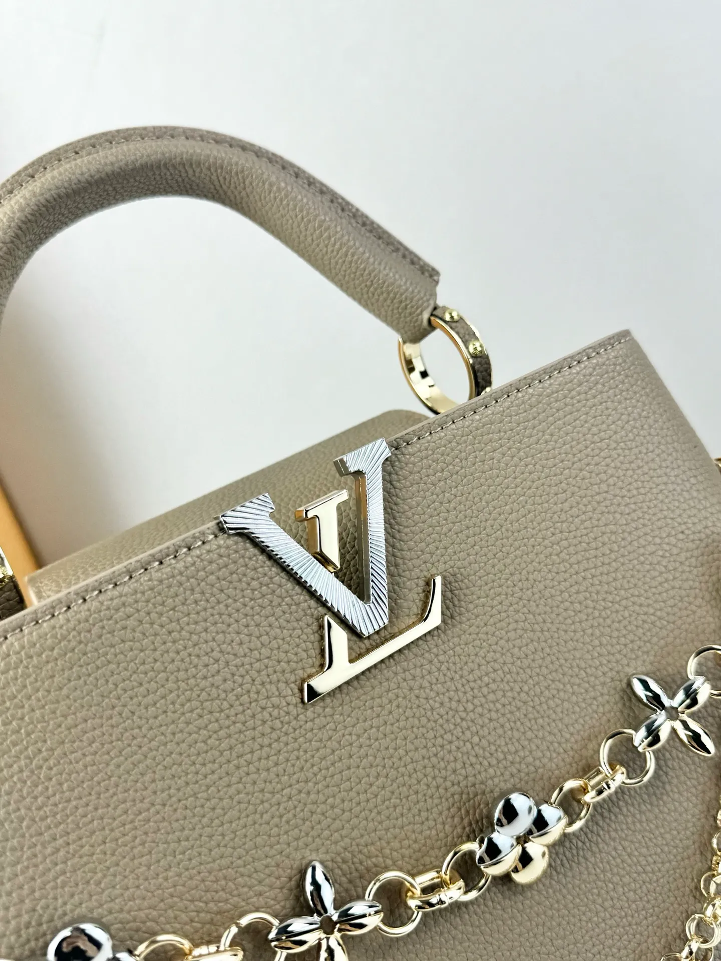 All Categories Official Website "Brand Women's Bags" Women's Bags 💙 LV LV 2026 New Crossbody Shoulder Bag