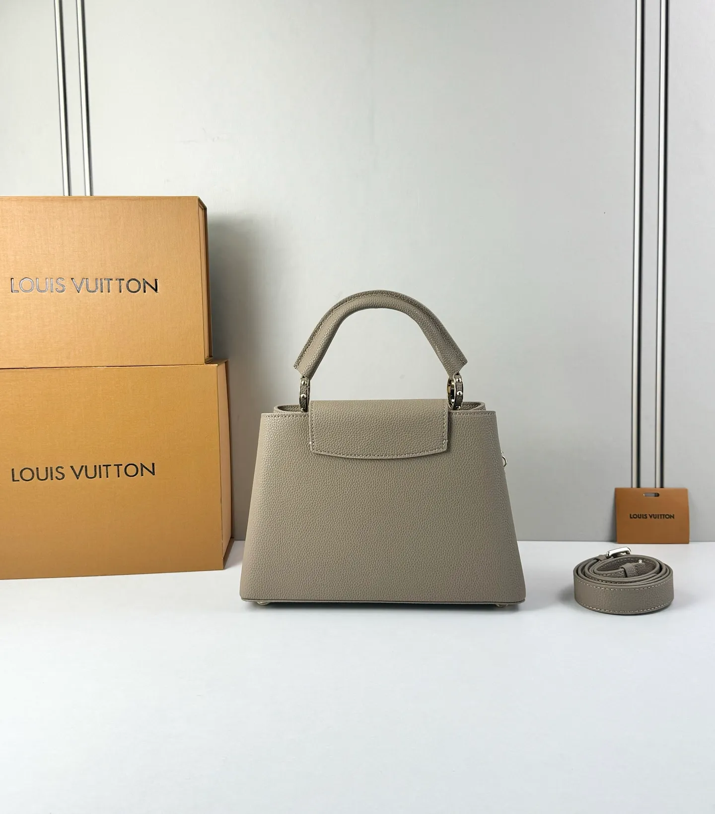 All Categories Official Website "Brand Women's Bags" Women's Bags 💙 LV LV 2026 New Crossbody Shoulder Bag