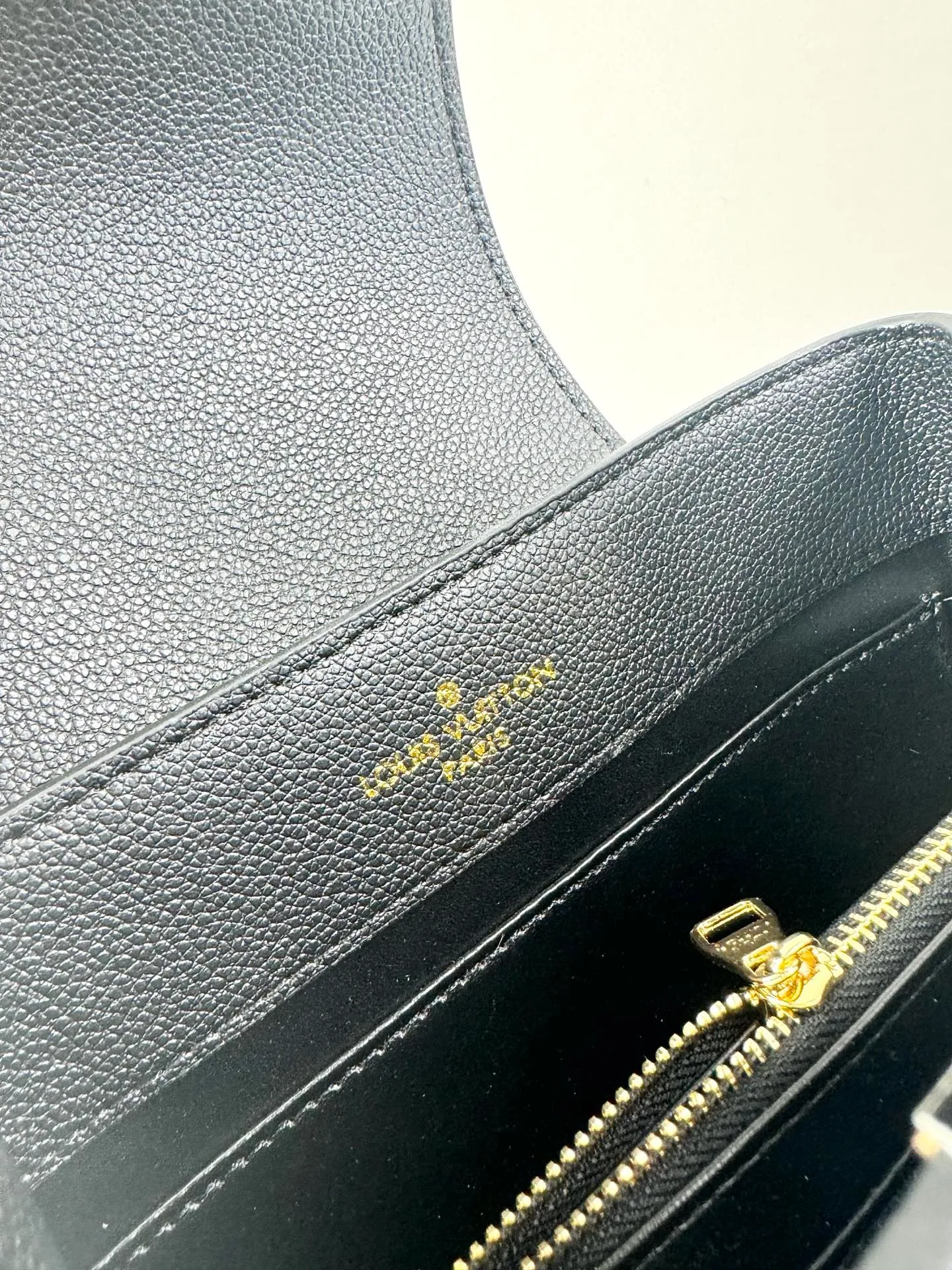 All Categories Official Website "Brand Women's Bags" Women's Bags 💙 LV LV 2026 New Crossbody Shoulder Bag