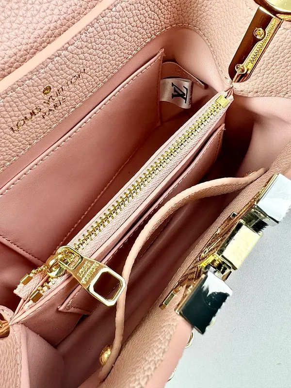 All Categories Official Website "Brand Women's Bags" Women's Bags 💙 LV LV 2026 New Crossbody Shoulder Bag