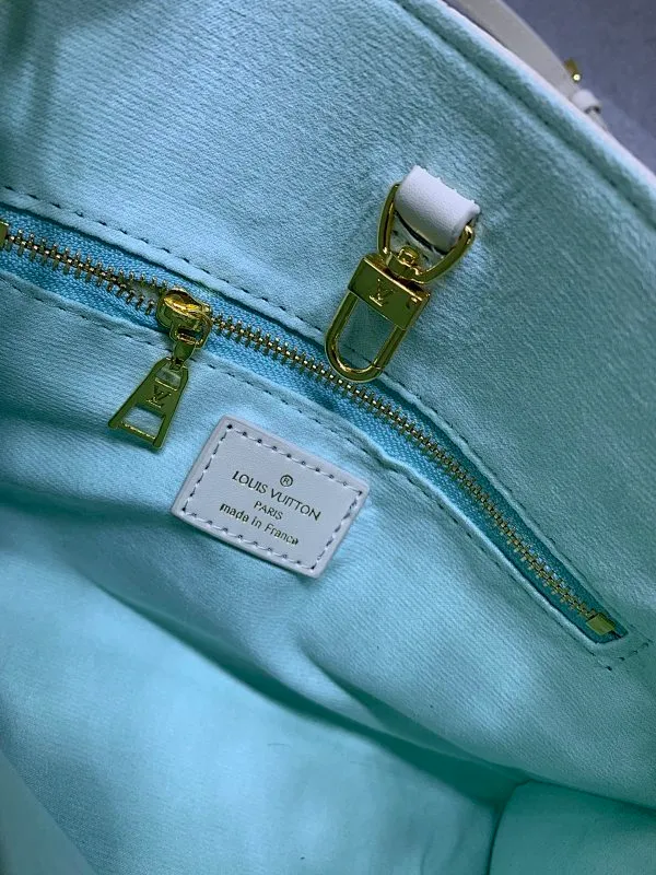 All Categories Official Website "Brand Women's Bags" Women's Bags 💙 LV 2024 New LV Crossbody Bag