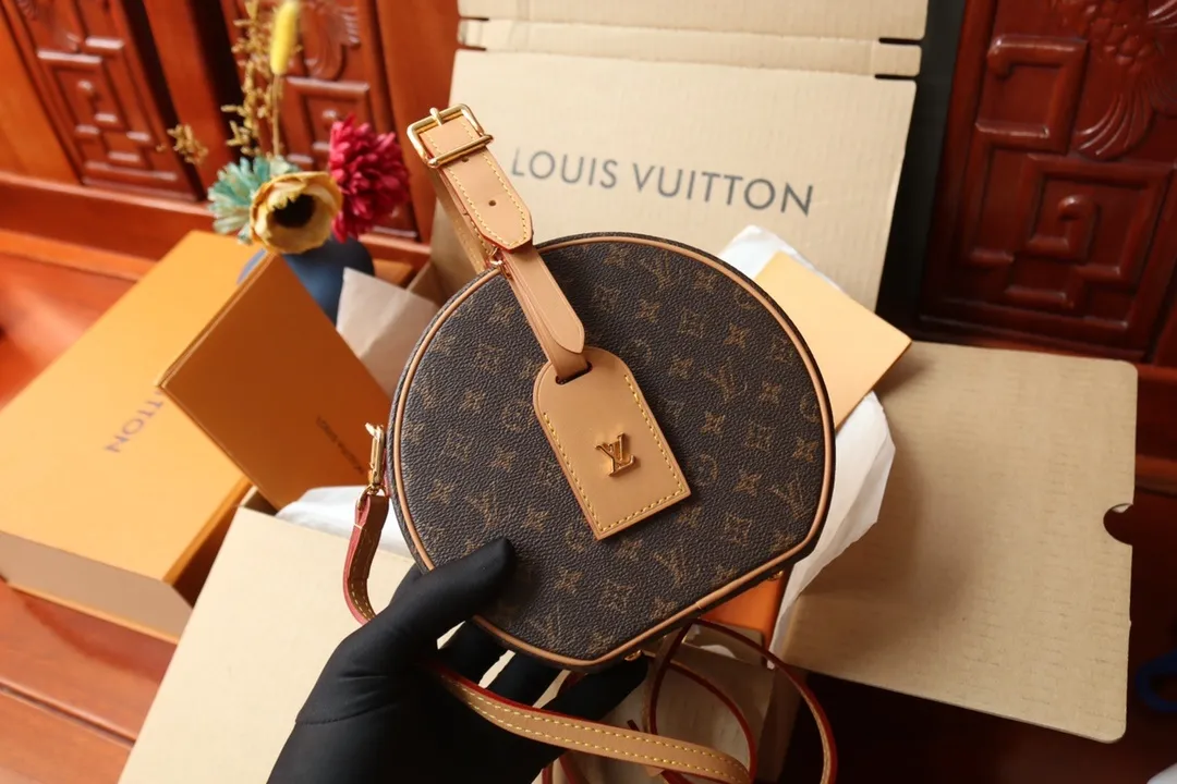All categories Official website "Brand Women's Bags" Women's Bags 💙 LV replica LV, fine imitation LV bags, LV shoulder bags, 2023 official latest version LV crossbody bag, bag factory, original material, size: 7.5-16.5-7.5CM