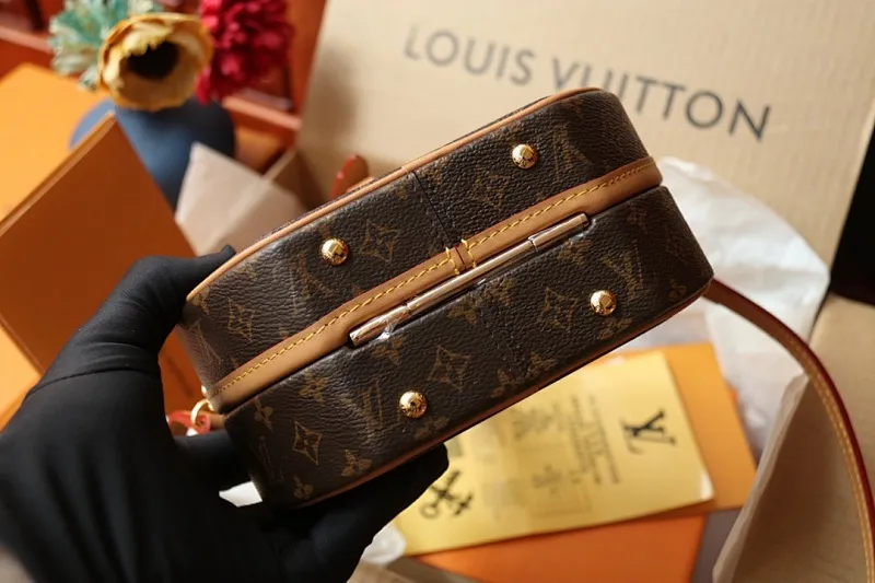All categories Official website "Brand Women's Bags" Women's Bags 💙 LV replica LV, fine imitation LV bags, LV shoulder bags, 2023 official latest version LV crossbody bag, bag factory, original material, size: 7.5-16.5-7.5CM