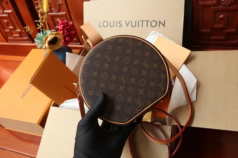 All categories Official website "Brand Women's Bags" Women's Bags 💙 LV replica LV, fine imitation LV bags, LV shoulder bags, 2023 official latest version LV crossbody bag, bag factory, original material, size: 7.5-16.5-7.5CM