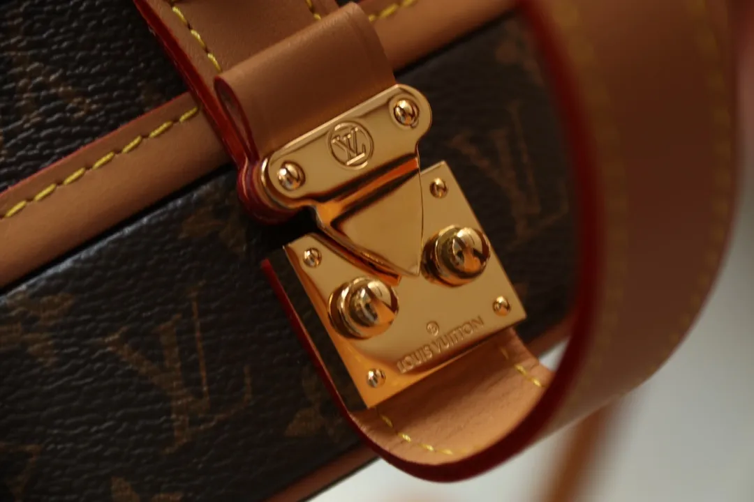 All categories Official website "Brand Women's Bags" Women's Bags 💙 LV replica LV, fine imitation LV bags, LV shoulder bags, 2023 official latest version LV crossbody bag, bag factory, original material, size: 7.5-16.5-7.5CM