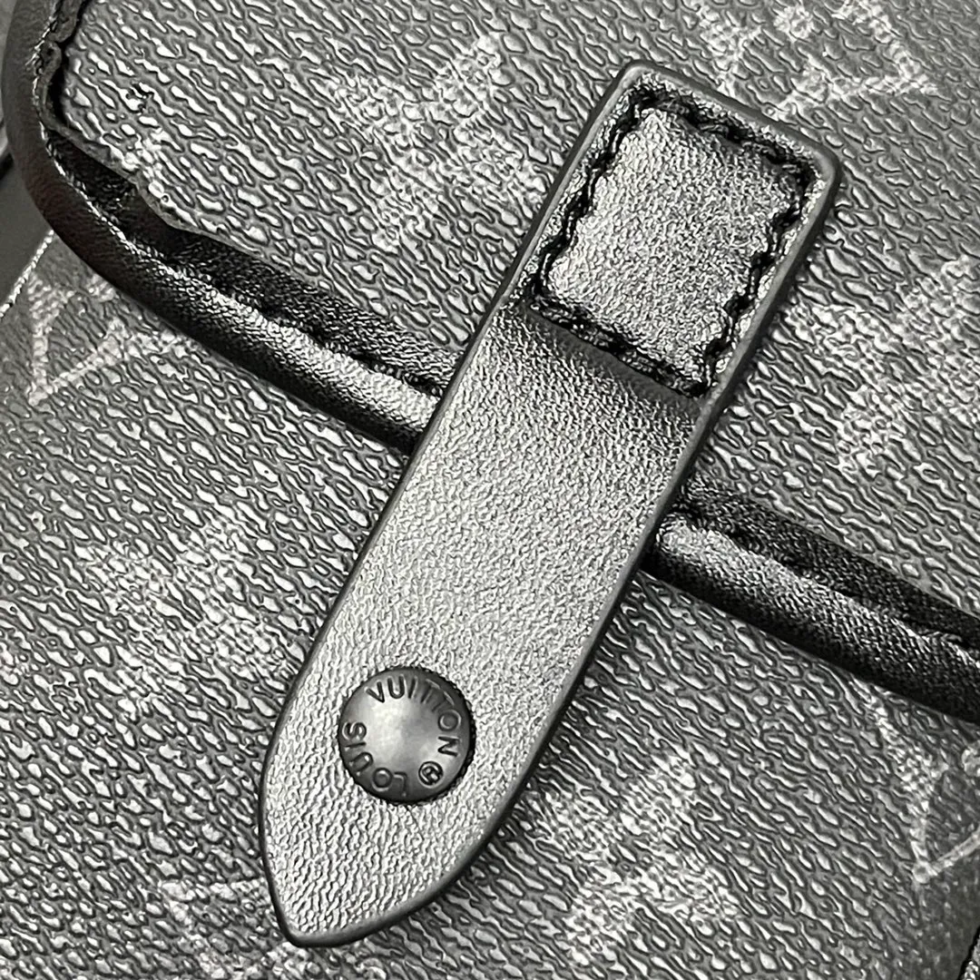 All categories Official website "Brand Women's Bags" Women's Bags 💙 LV Christopher mini handbag is made of iconic Monogram Macassar material and matte metal parts, with adjustable shoulder straps, and a dynamic atmosphere bursts out. It also features spacious compartments and front pockets, providing a modern way to carry your daily essentials. Dimensions: 15.0 x