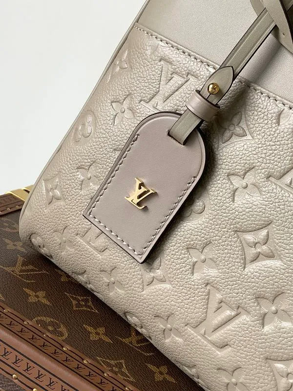 All Categories Official Website "Brand Women's Bags" Women's Bags 💙 LV 2026 Official Website New LV Crossbody Bag