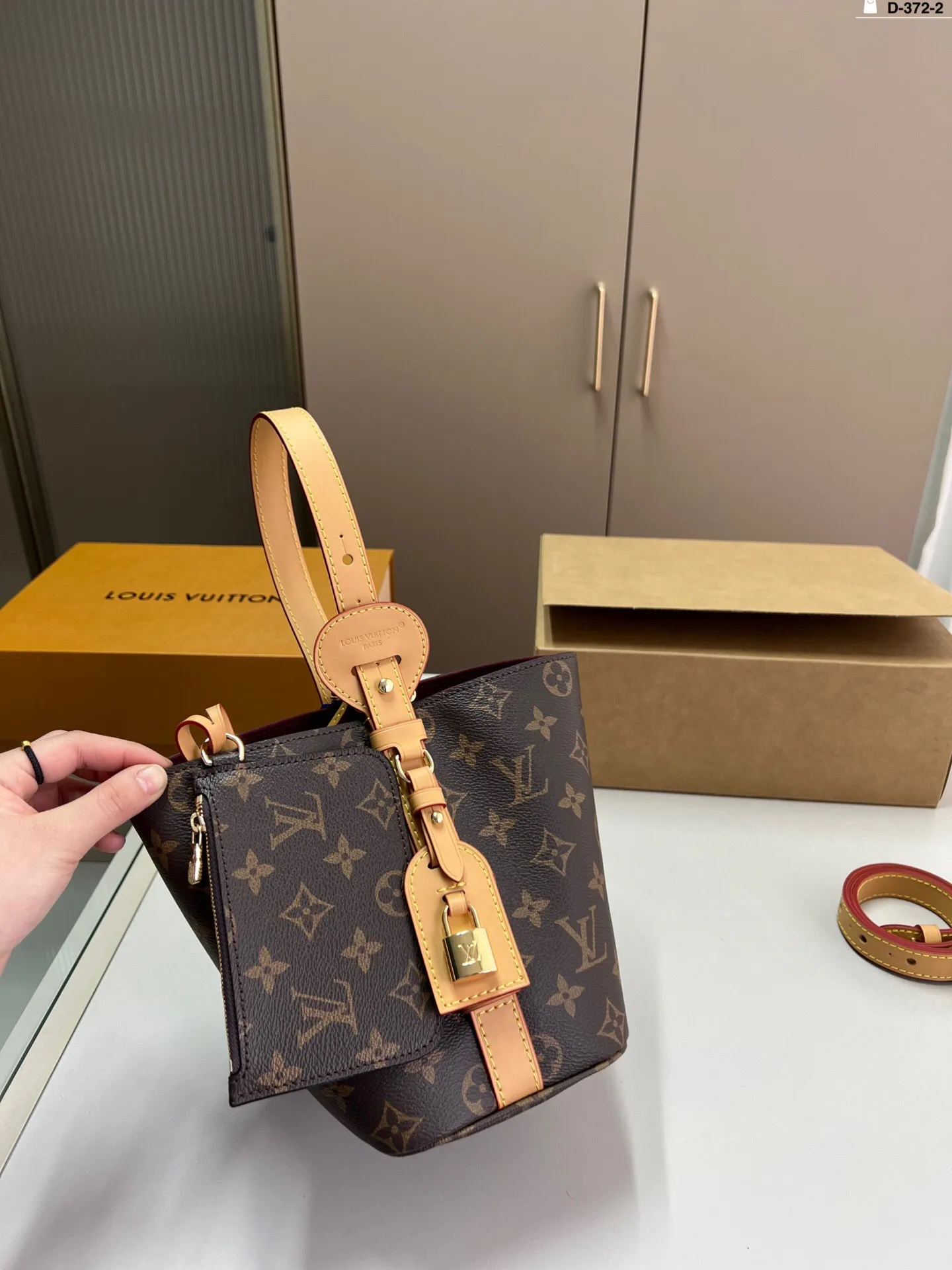All Categories Official Website "Brand Women's Bags" Women's Bags 💙 LV 2025 New LV Bucket Bag