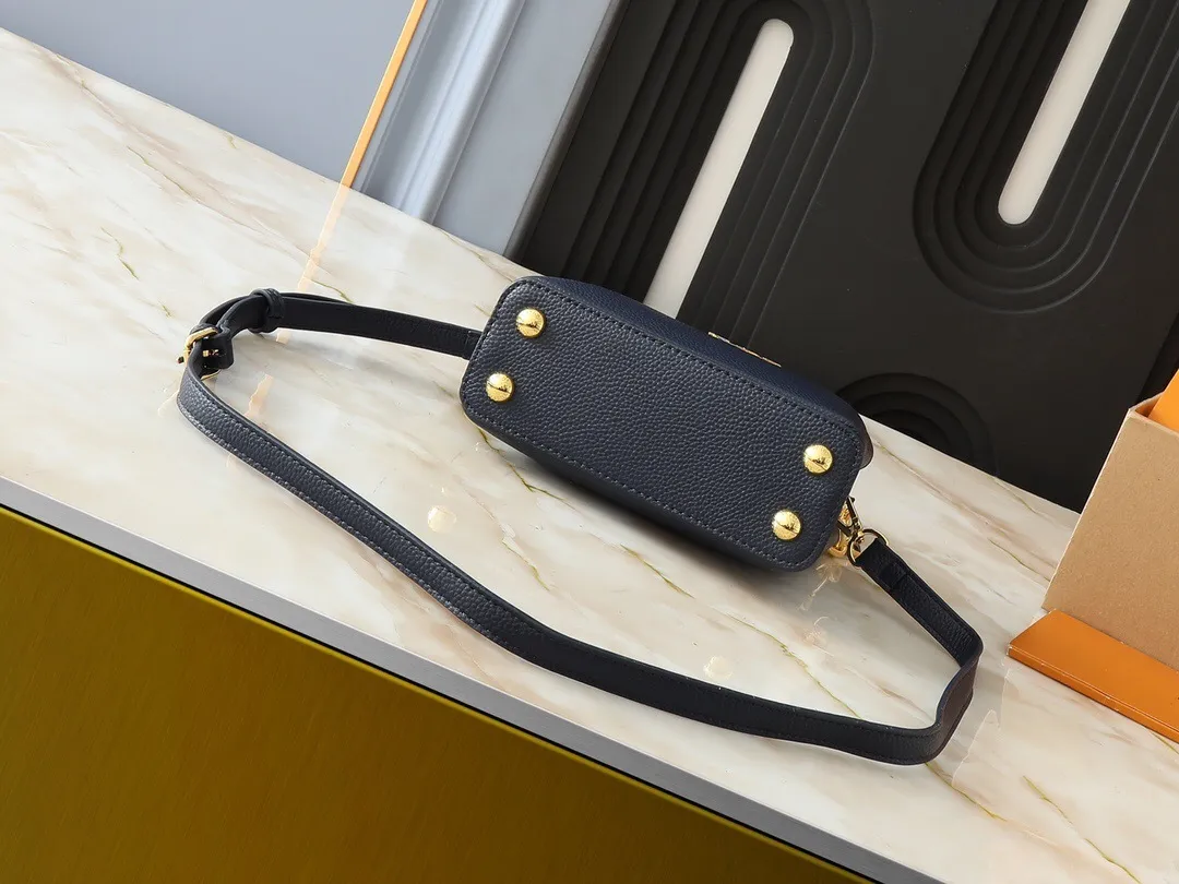 All Categories Official Website "Brand Women's Bags" Women's Bags 💙 LV 2024 New LV Crossbody Bag