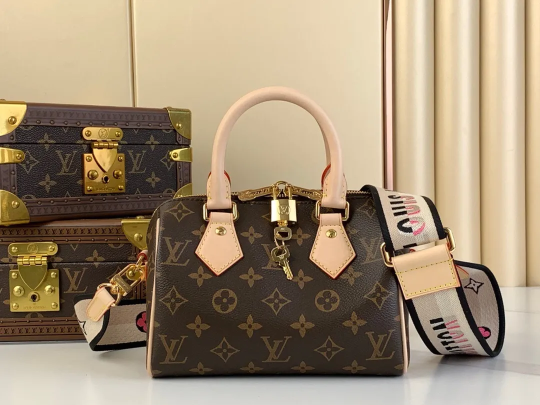 All categories 💚 Authentic bags 💚 LV 2024 official website new LV crossbody bag