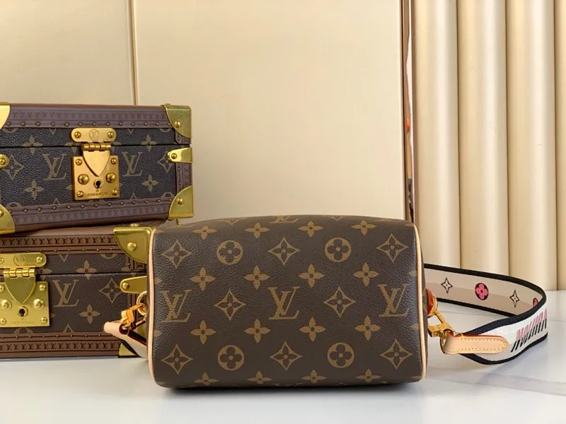 All categories 💚 Authentic bags 💚 LV 2024 official website new LV crossbody bag