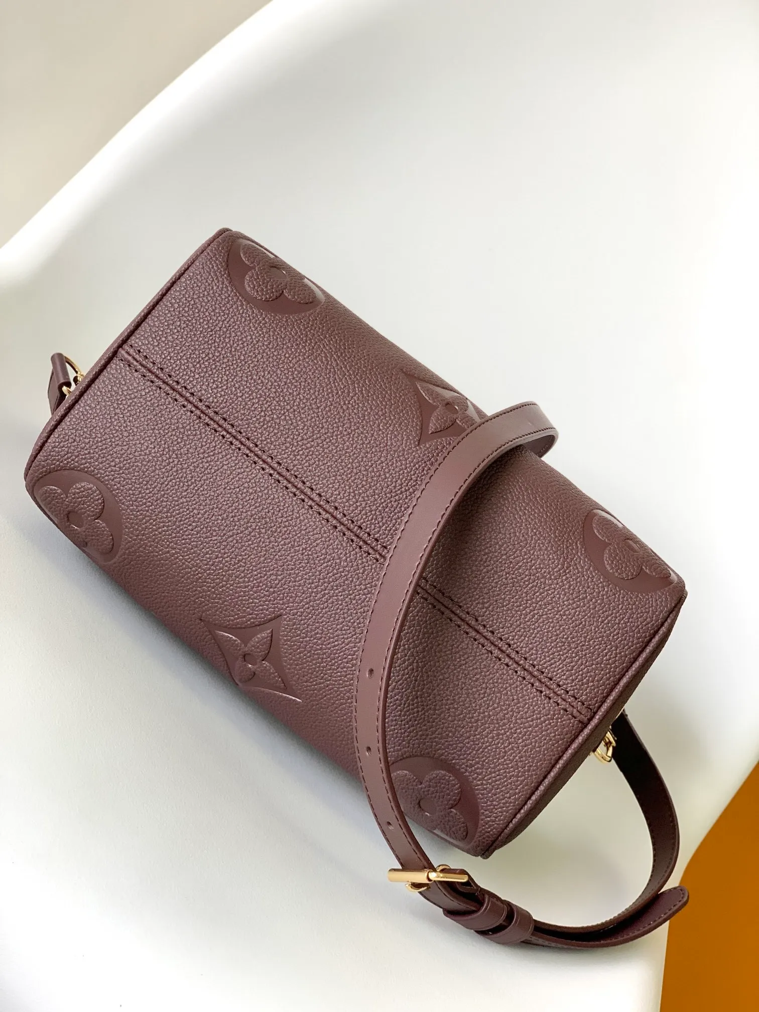All Categories Official Website "Brand Women's Bags" Women's Bags 💙 LV 2026 New LV Crossbody Bag