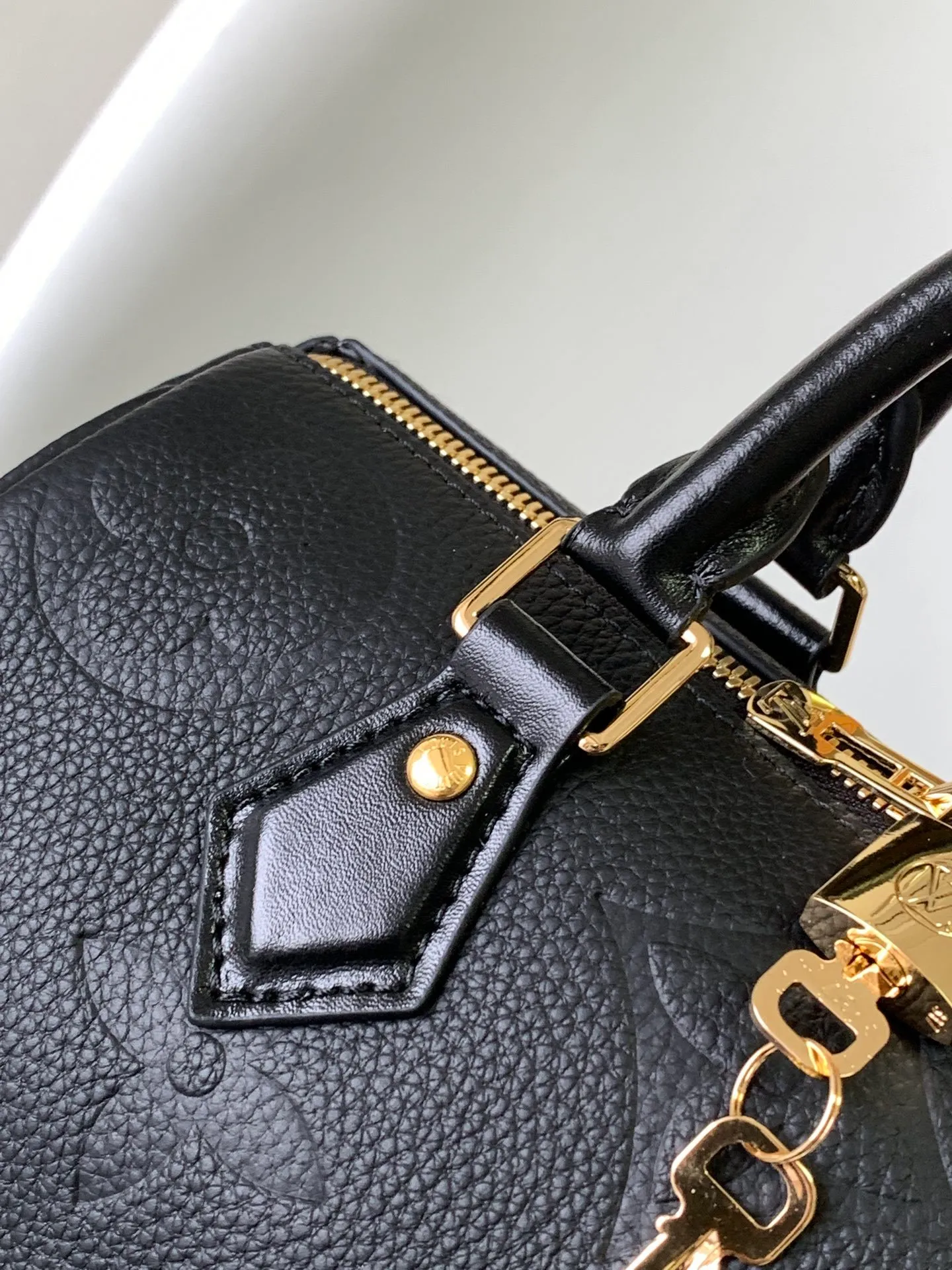 All Categories Official Website "Brand Women's Bags" Women's Bags 💙 LV 2026 New LV Crossbody Bag