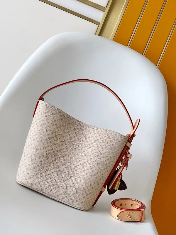 All Categories Official Website "Brand Women's Bags" Women's Bags 💙 LV 2025 New LV Crossbody Bag